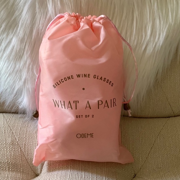 NWT Odeme Set of Two Silicon Wine Glasses - Picture 2 of 4